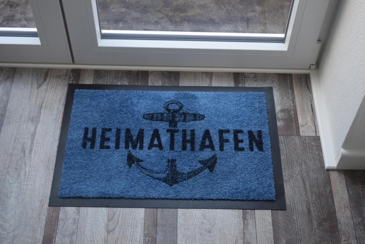 Heimathafen Ueber Hafen-Pub Apartamento Pellworm Exterior foto